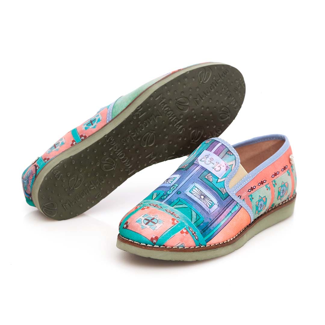 Zapatos de mujer confortables y livianos.