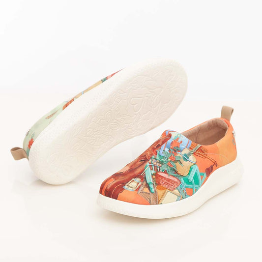 Zapatos artesanales  con ilustraciones de mula cargada