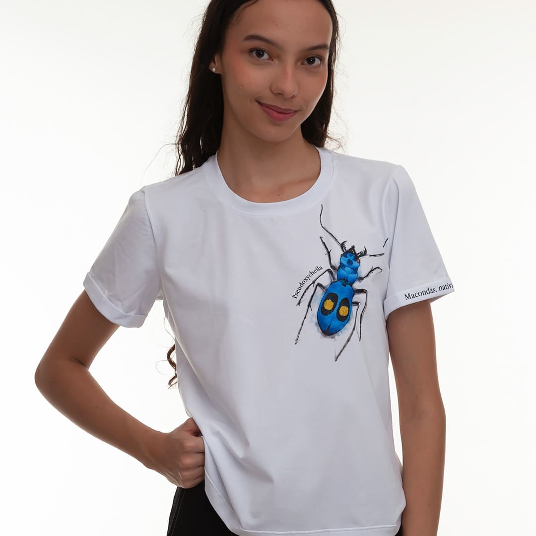 Camiseta Escarabajo Azul con ilustración. Macondas®