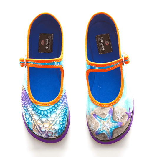 Zapatos Mary jane con ilustraciones de estrellas de mar. Macondas