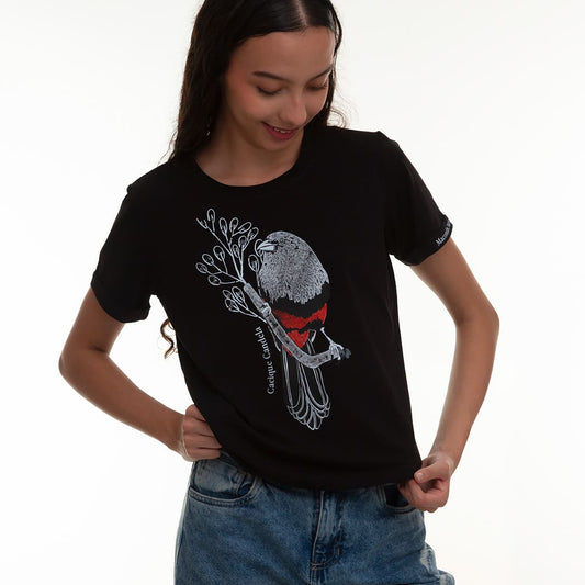Camiseta Cacique Candela con ilustración. Macondas®
