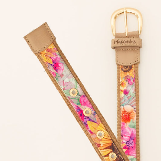 Cinturon Macondas, con ilustraciones de flores.