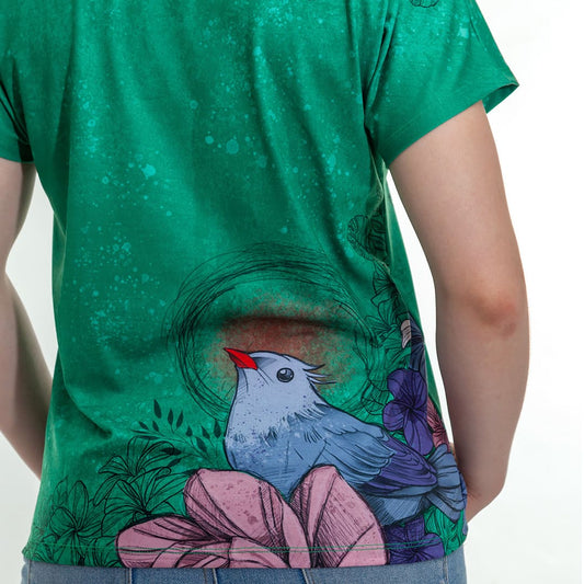 Camiseta hecha en Medellín con ilustracion de pajaro