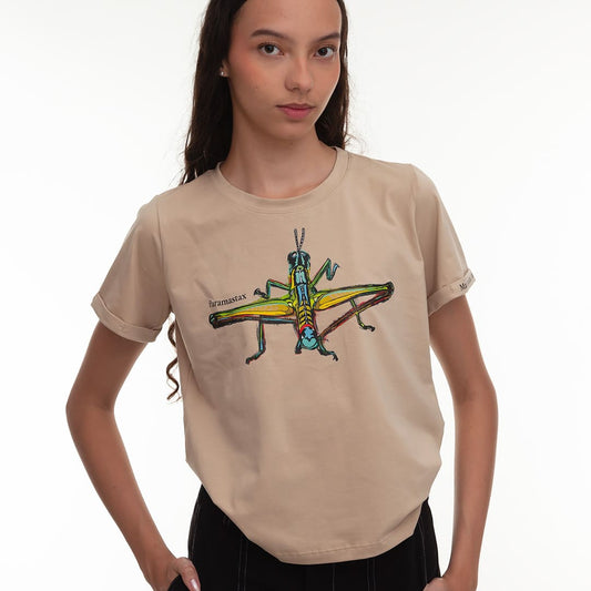 Camiseta Saltamontes Tropical con ilustración. Macondas®