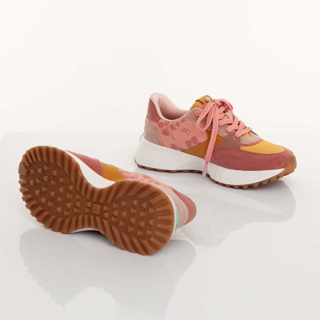 Lleva la libertad y la belleza de las aves colombianas en tus pies con nuestros sneakers de tangara y el inca oscuro. ¡Compra ya!