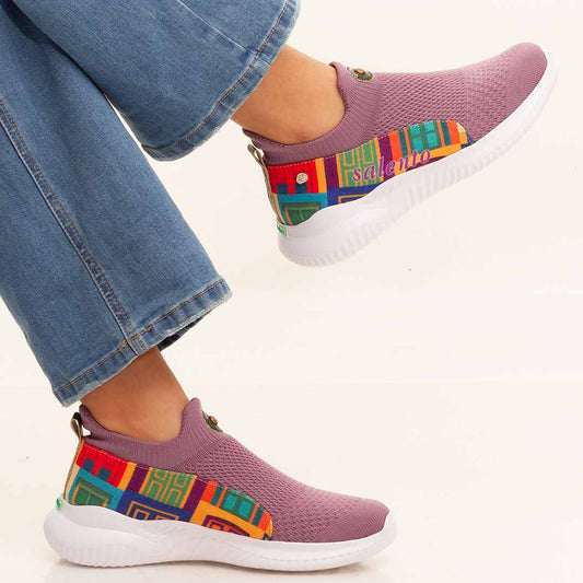 Tenis Treking Salento Quindío colores vibrantes. Macondas