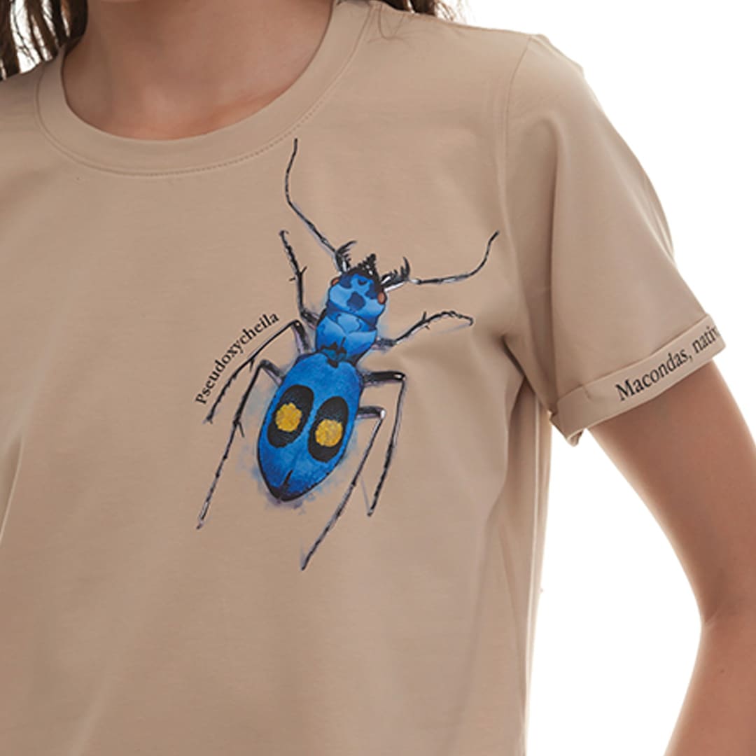Camiseta Escarabajo Azul con ilustración. Macondas®