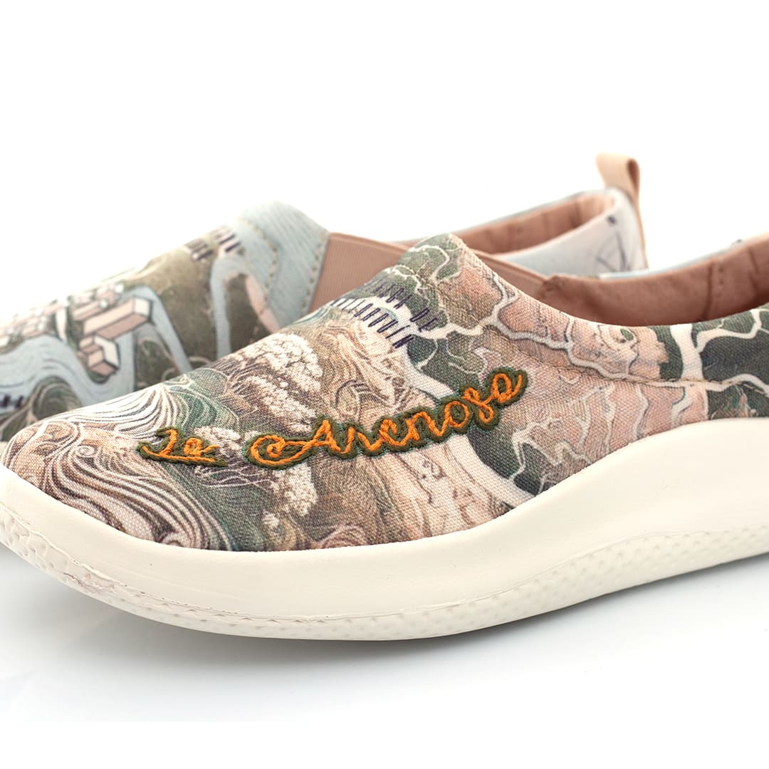 Barranquilla la Arenosa. Macondas® Zapatos bordados a mano