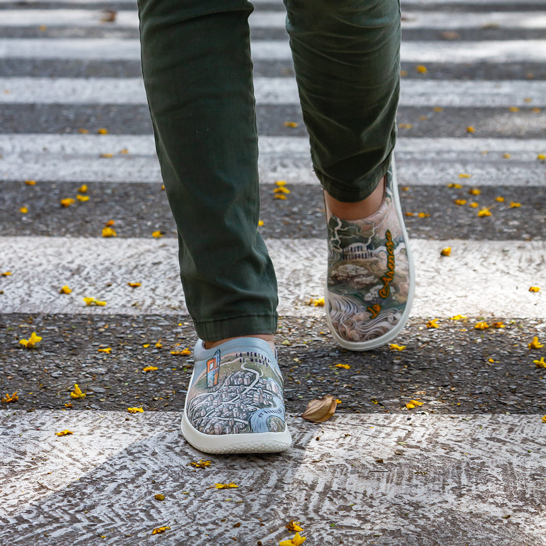Barranquilla la Arenosa. Macondas® Zapatos bordados a mano
