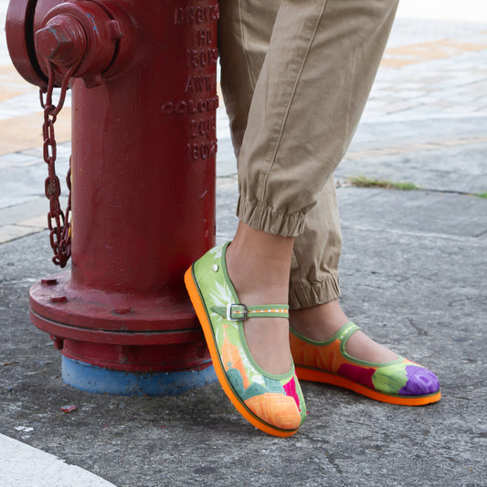 Medellín Primaveral. Macondas® Zapatos Mary Jane ilustrados