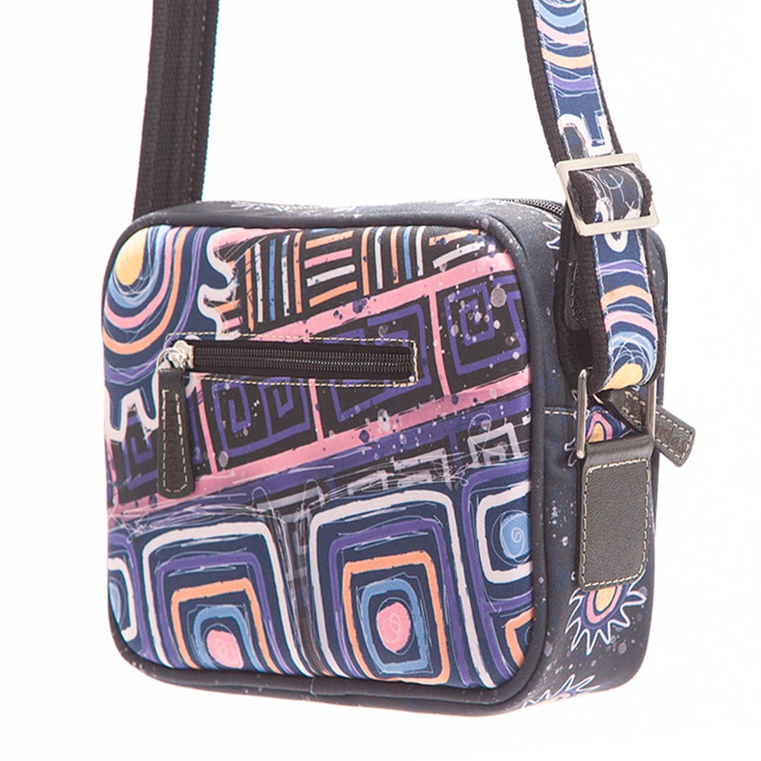 Bolso Manos Libres Ancestral Negro. Macondas