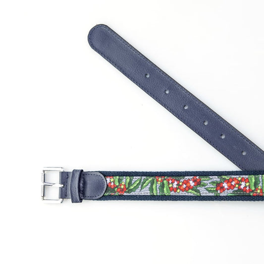 Cinturón gris con ilustraciones de café.