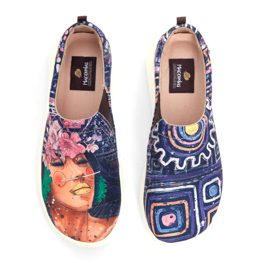 Deportivo para Mujer muy livianos. diseñados por artistas, Diseño inspirado en la tenacidad de la mujer indigena. Macondas.