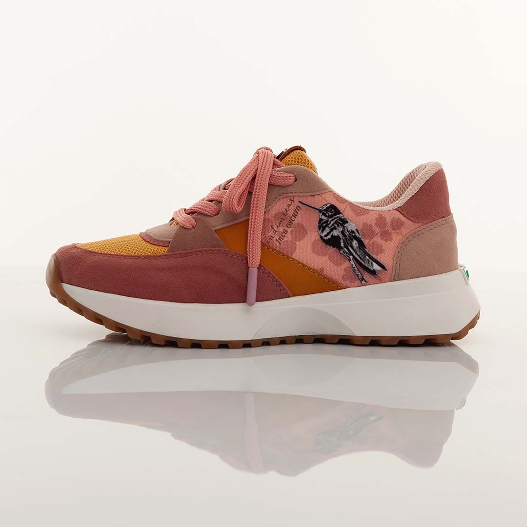 Descubre la diversidad de aves con nuestros sneakers de tangara y el inca oscuro. Un diseño único que inspira libertad. ¡Compra ya!