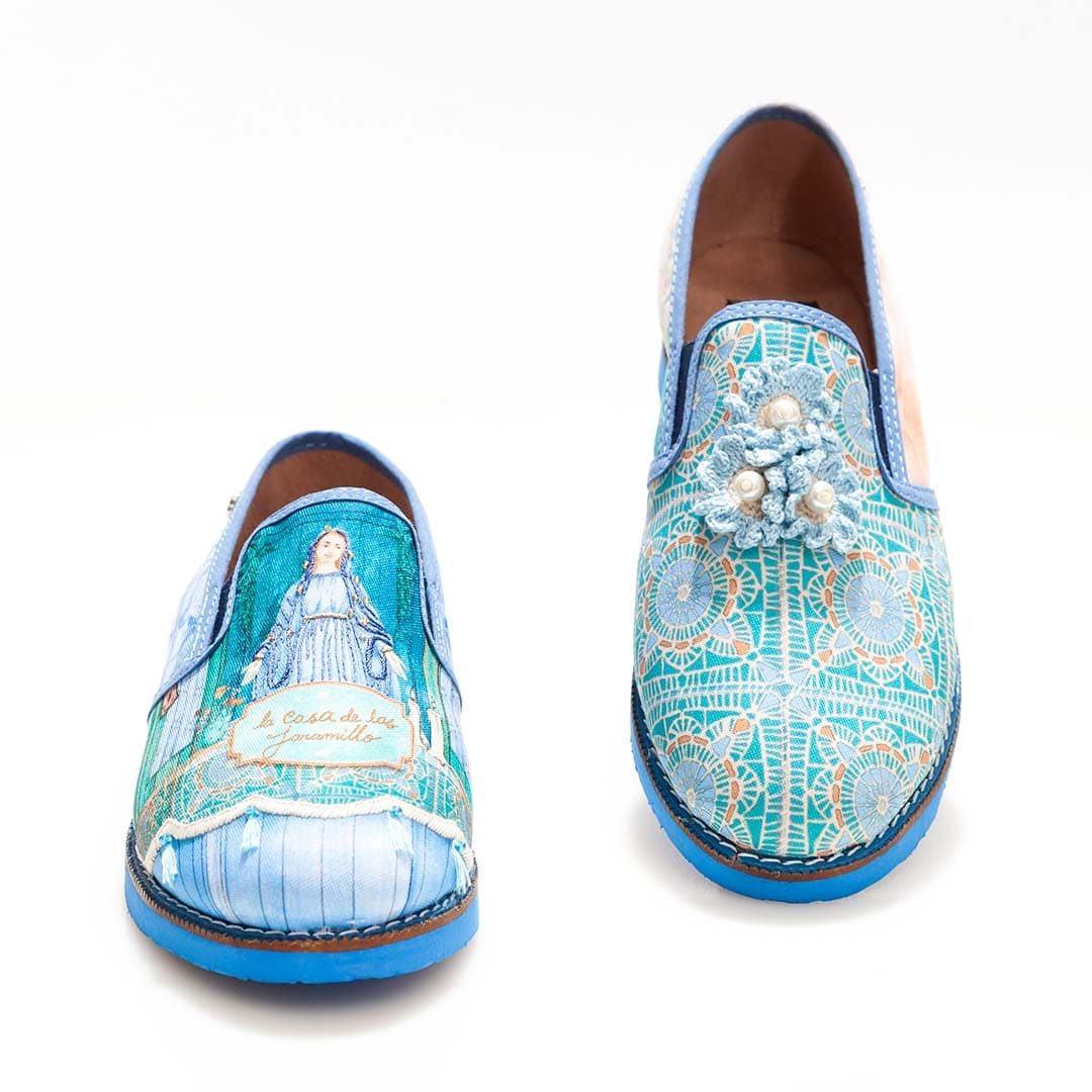 Azul porcelana & crochet. Macondas®, mocasines para dama