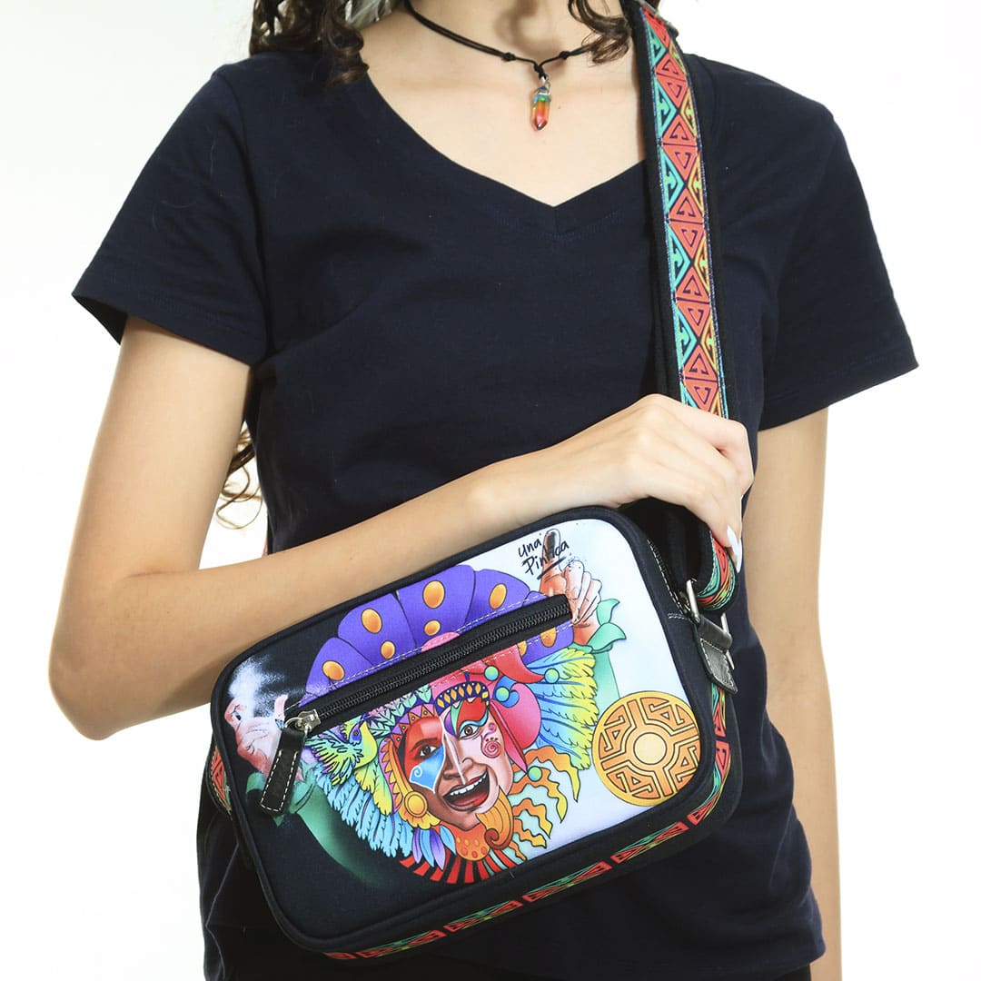 Bolso pequeño para dama diseñado por artistas. Macondas